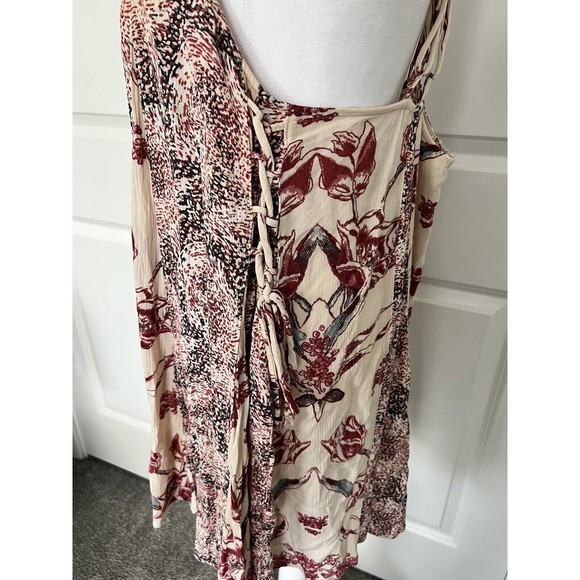 Free People Isabella Mixed Print Romper Cross Back Tie Details Flowy size Large - Picture 4 of 12